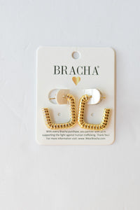 mode, larna hoops