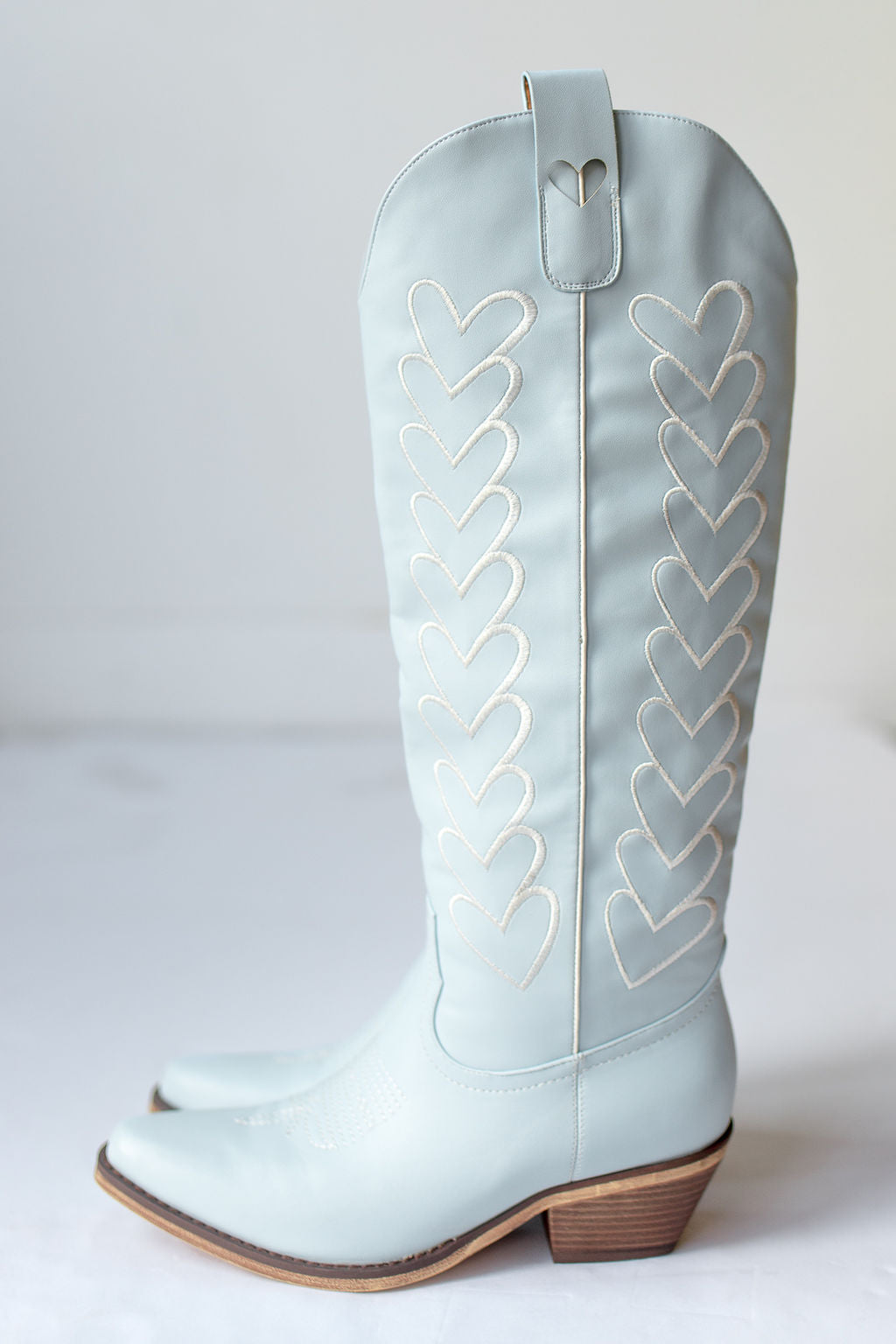 mode, maybelle heart boots