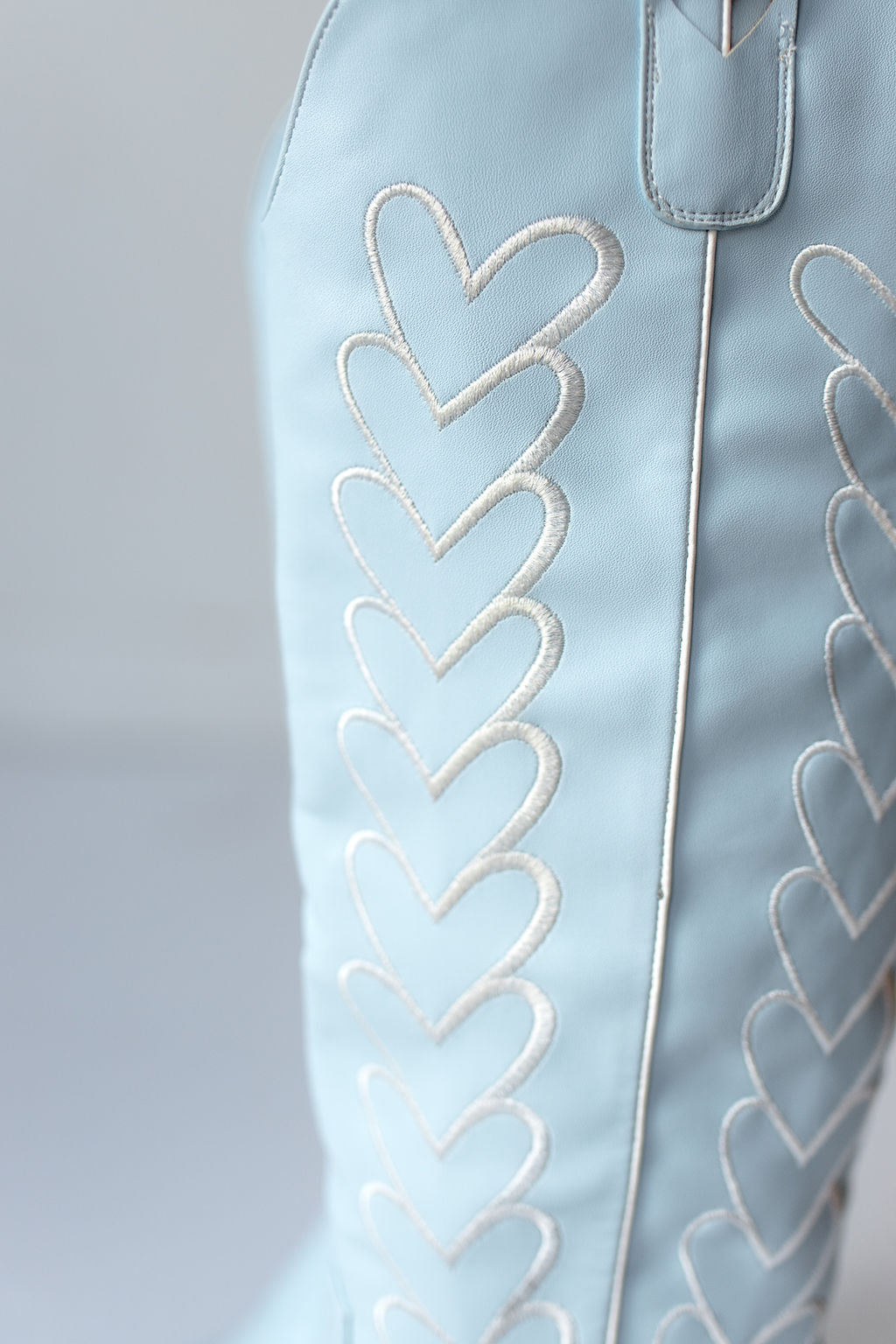 mode, maybelle heart boots