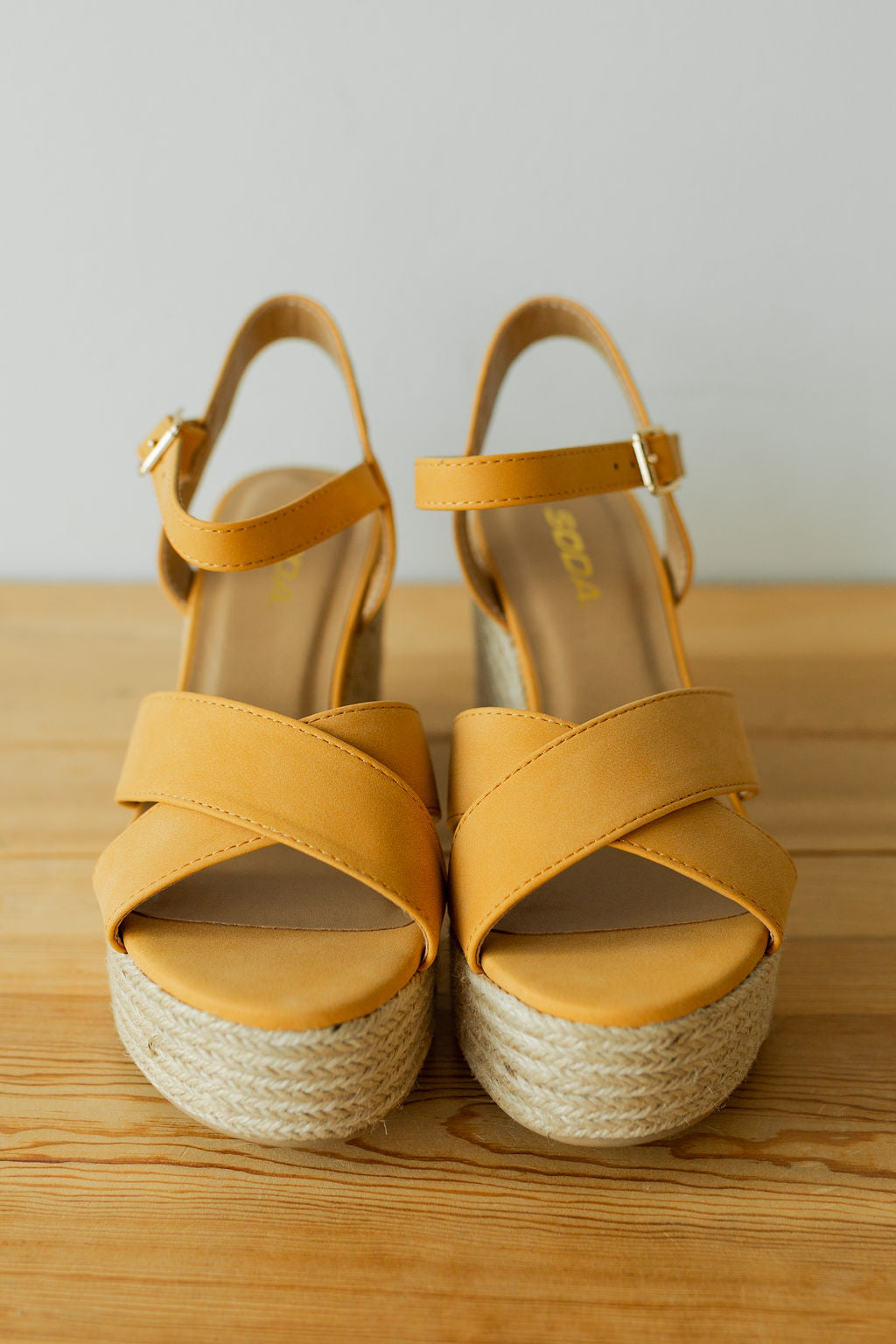 mode, sweet as honey woven platform