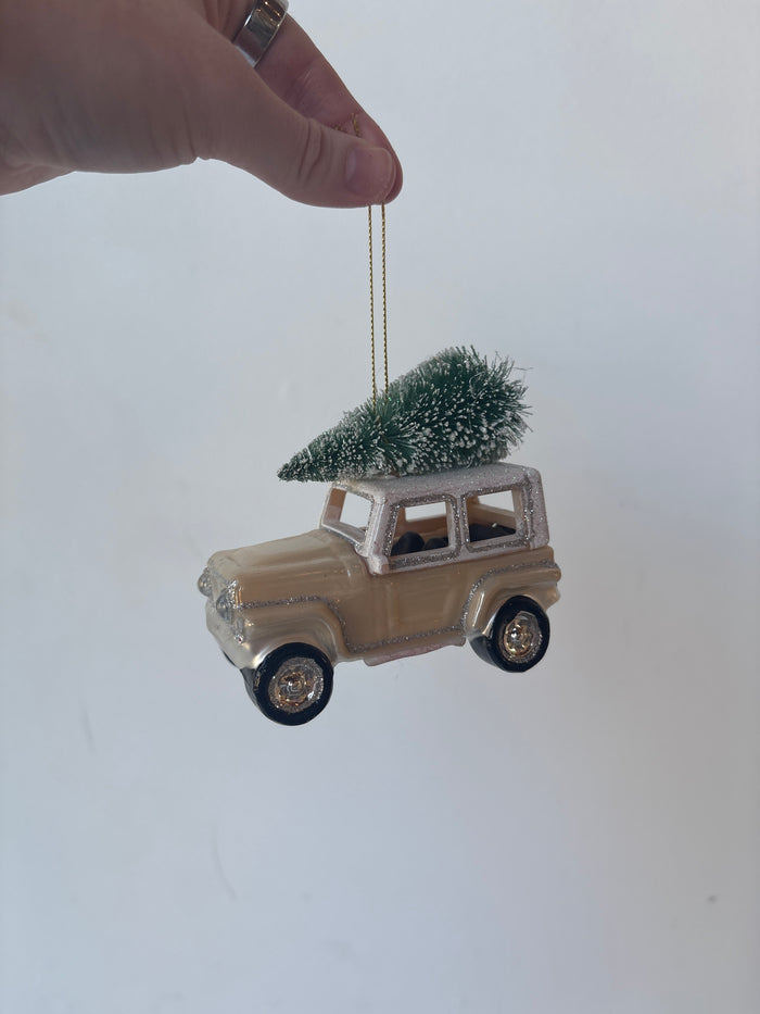 jeep w/sisal tree ornament