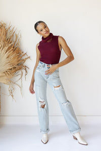 mode, turtleneck knit sleeveless top