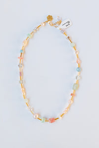 mode, mariposa necklace, pastel