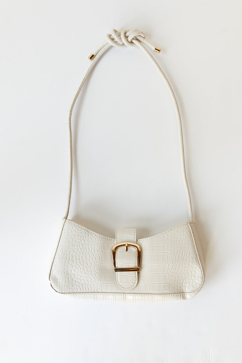 mode, the minimalist shoulder bag
