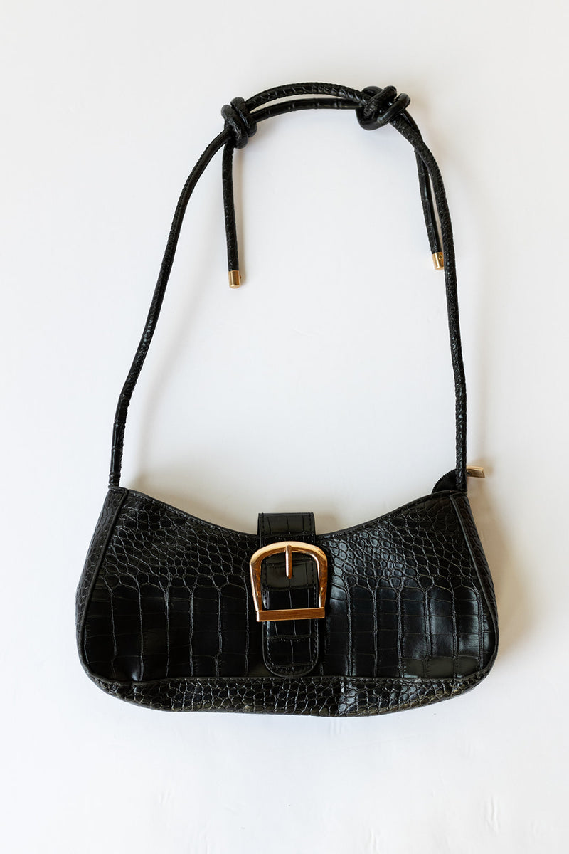 mode, the minimalist shoulder bag