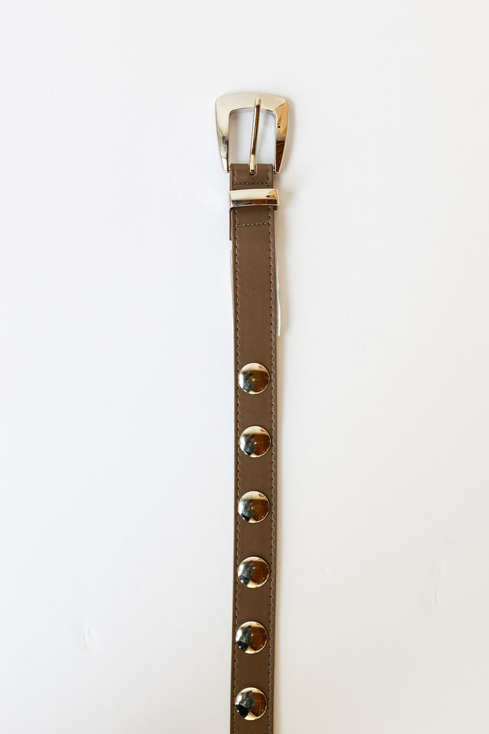 mode, cowboy studded belt