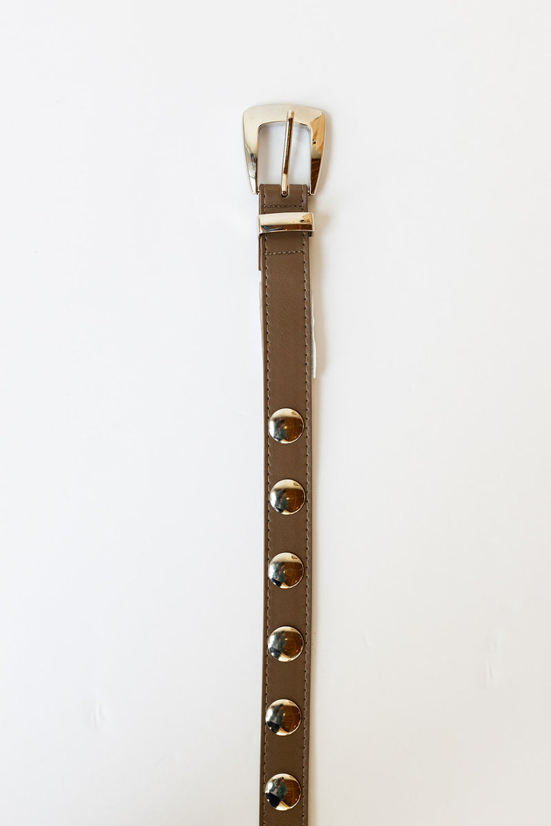 mode, cowboy studded belt