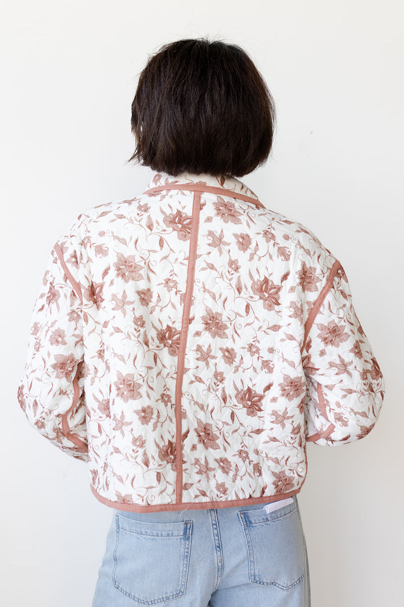 mode, quilted petal jacket