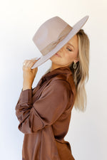 mode, bow panama hat