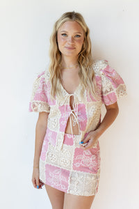 mode, carmine crochet blouse
