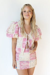 mode, carmine crochet blouse