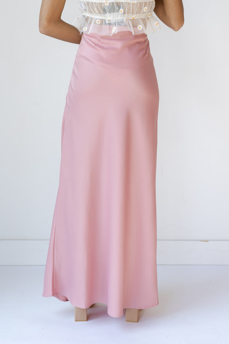 mode, french satin fishtail skirt