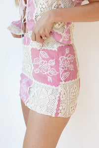 mode, carmine crochet mini skirt