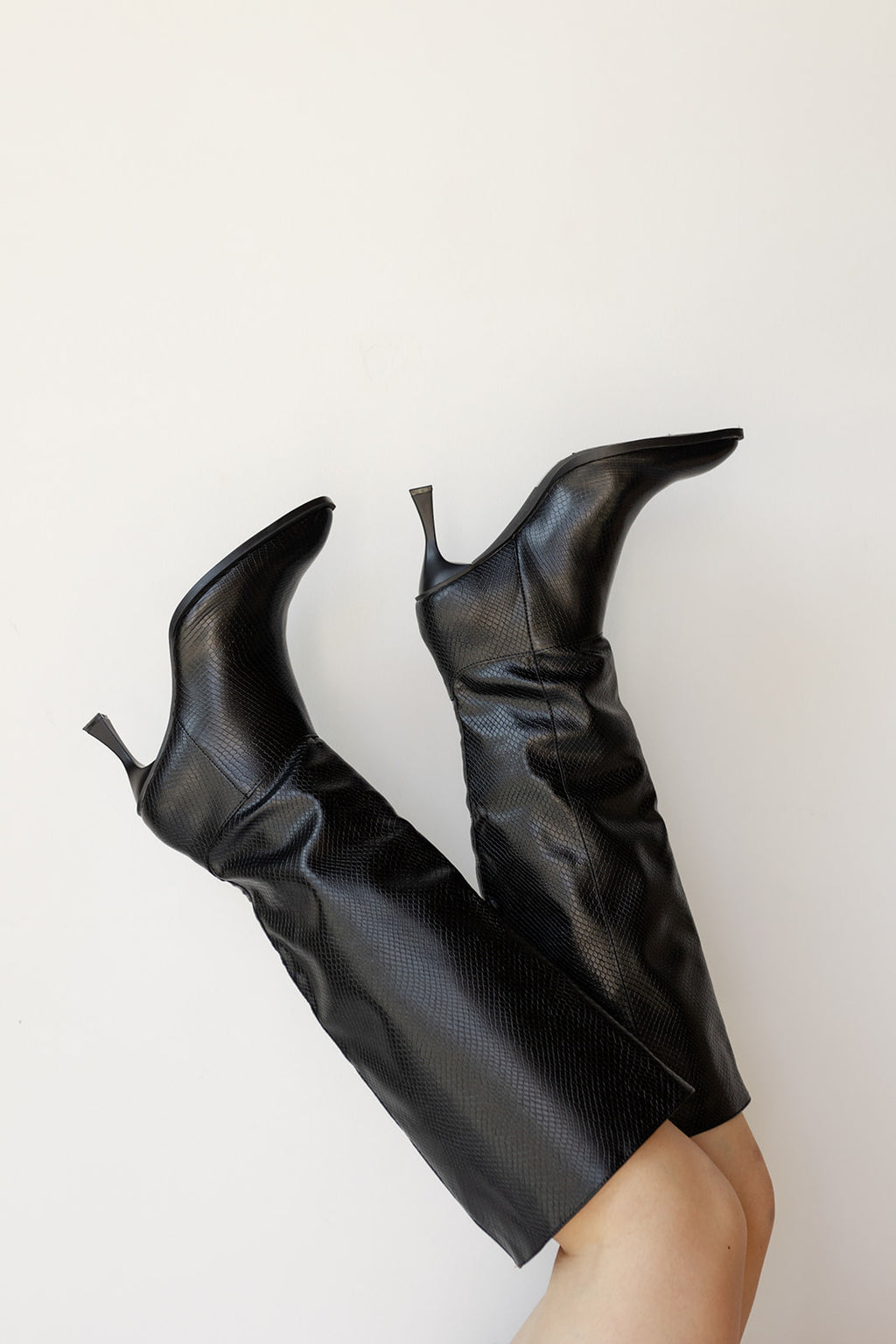 mode, vanessa boot