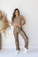 mode, jones leather cargo pant