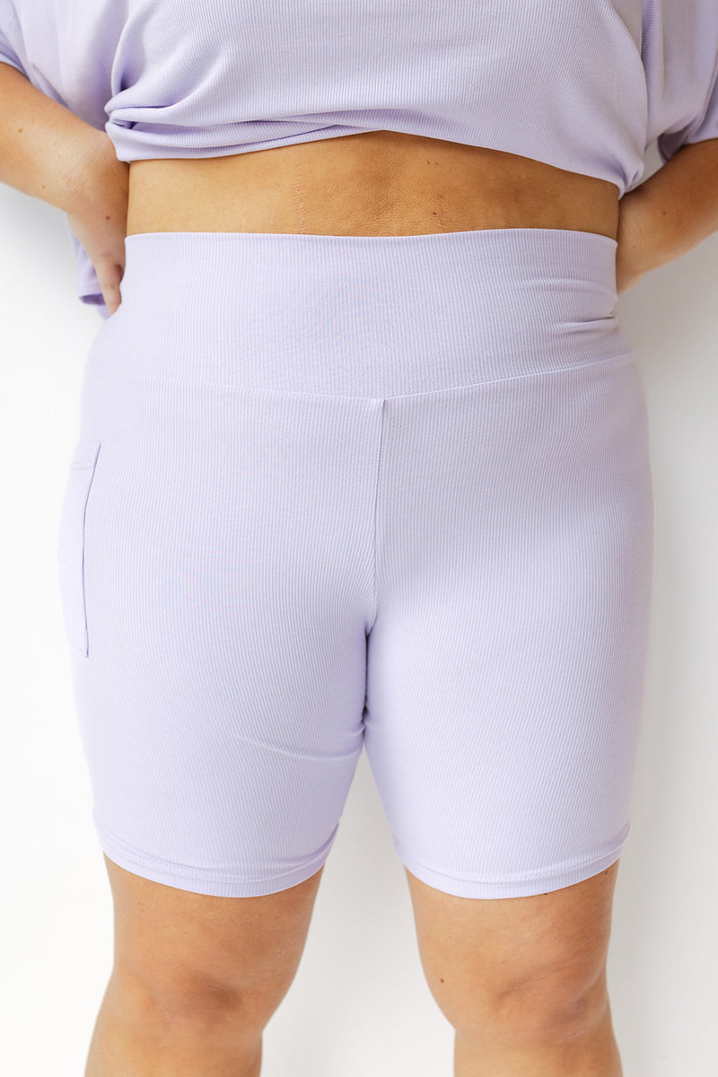 mode, walk in love biker short (only)