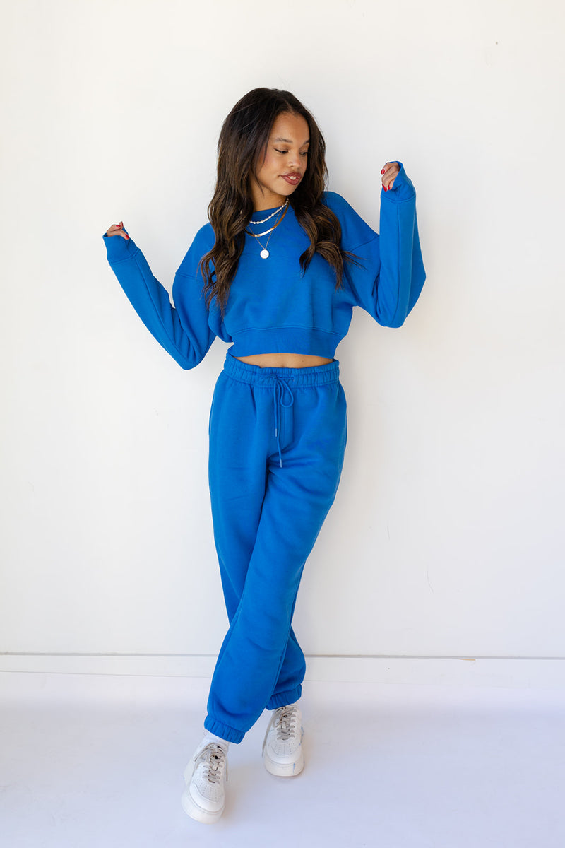 mode, treasure crop sweatshirt