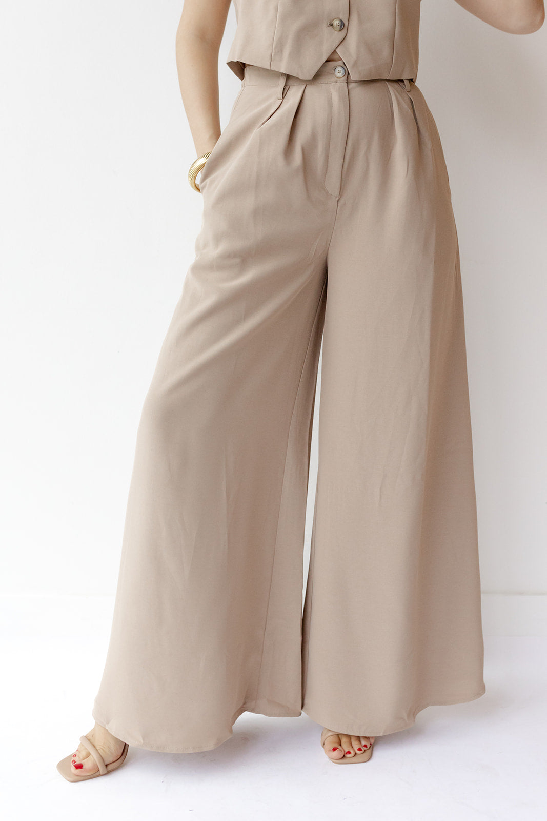 mode, blaire pants