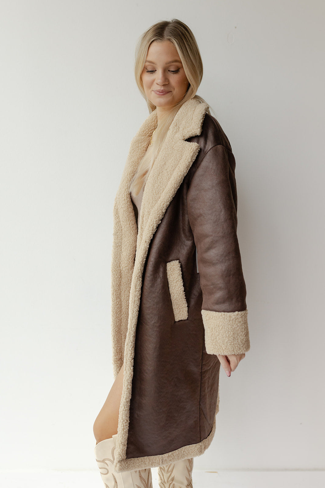 mode, retro revival sherpa jacket
