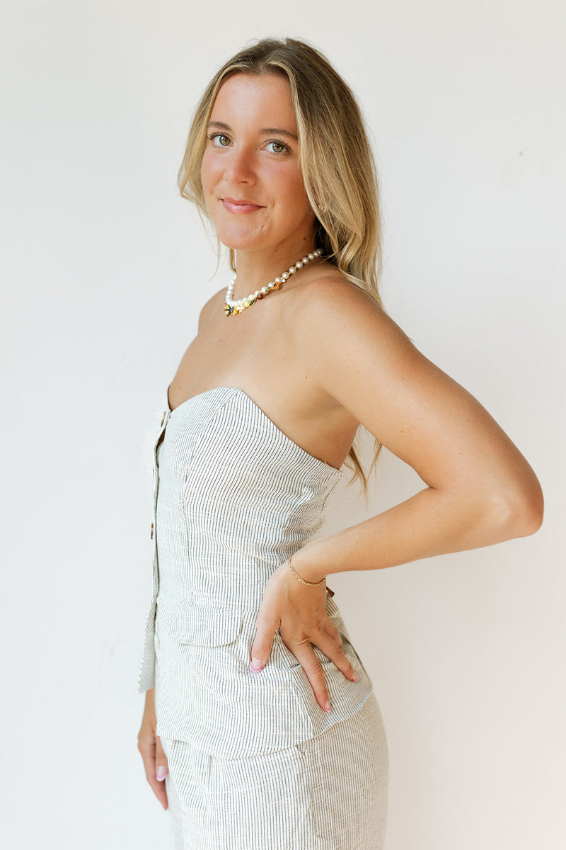 mode, pin stripe top