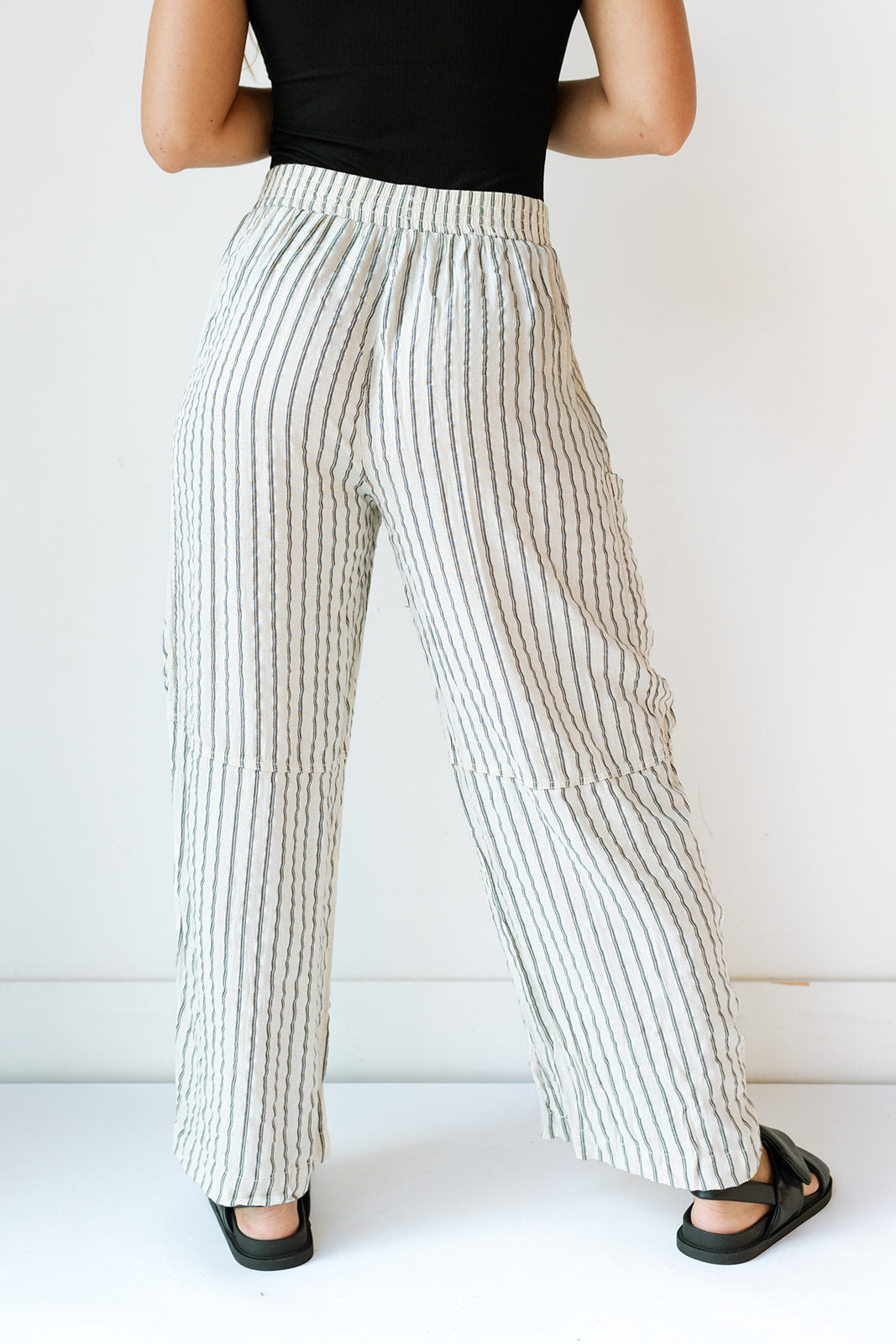 mode, linen cargo pant