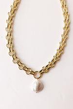mode, pearl chain necklace