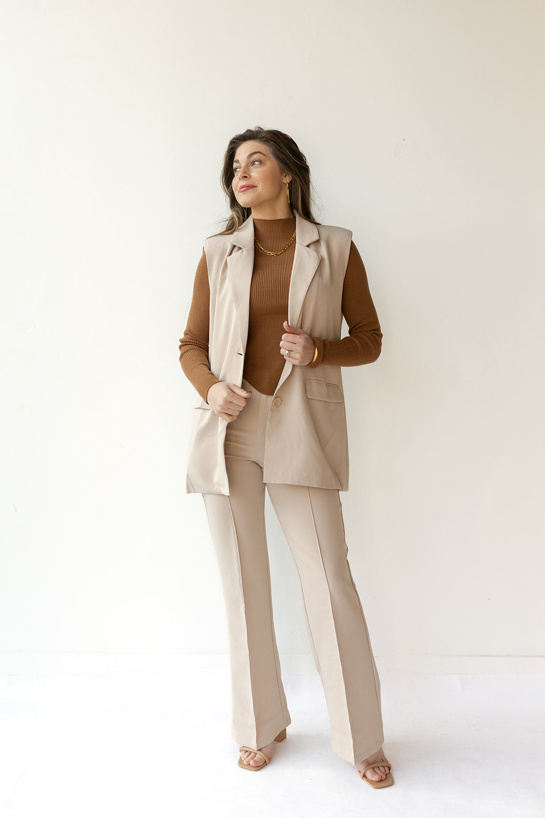 mode, faith front seem pants
