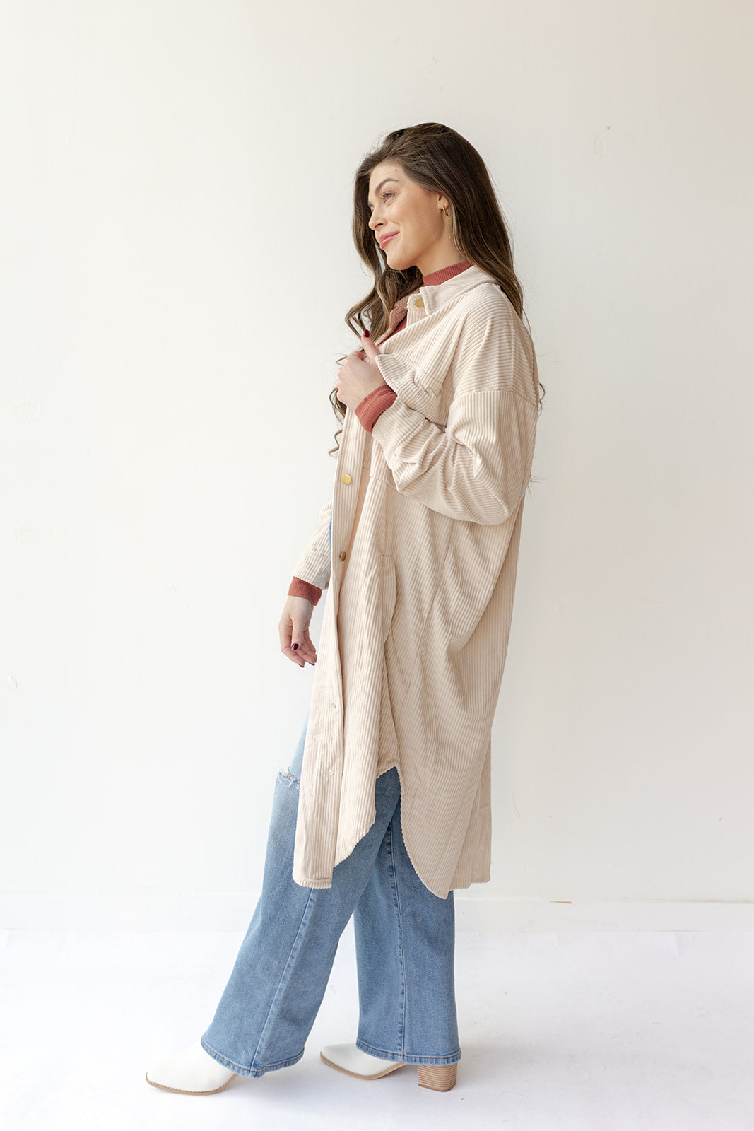 mode, long corduroy jacket