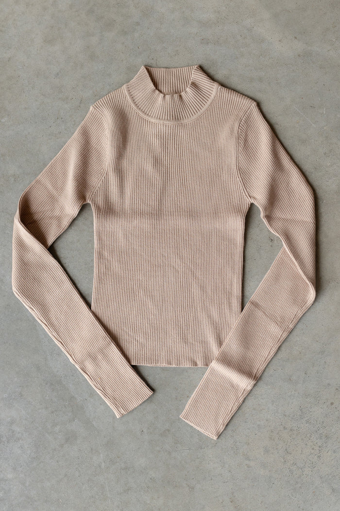 mode, macie mock neck top