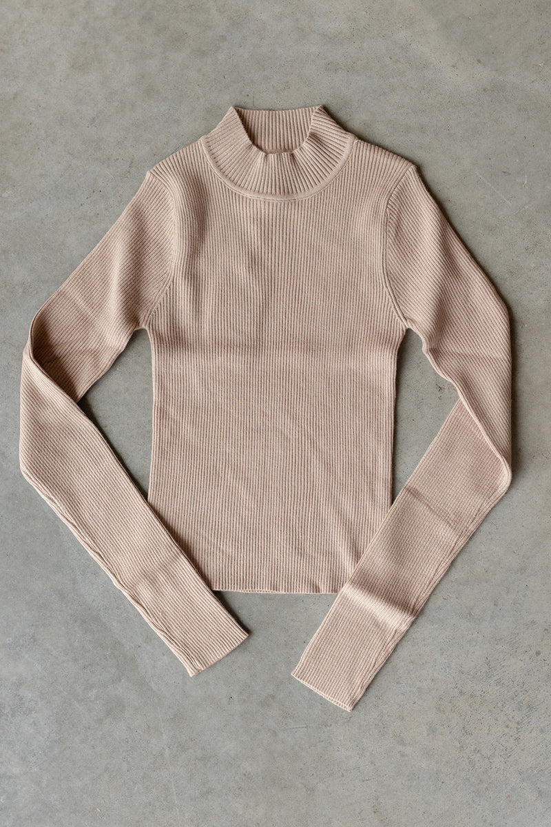 mode, macie mock neck top
