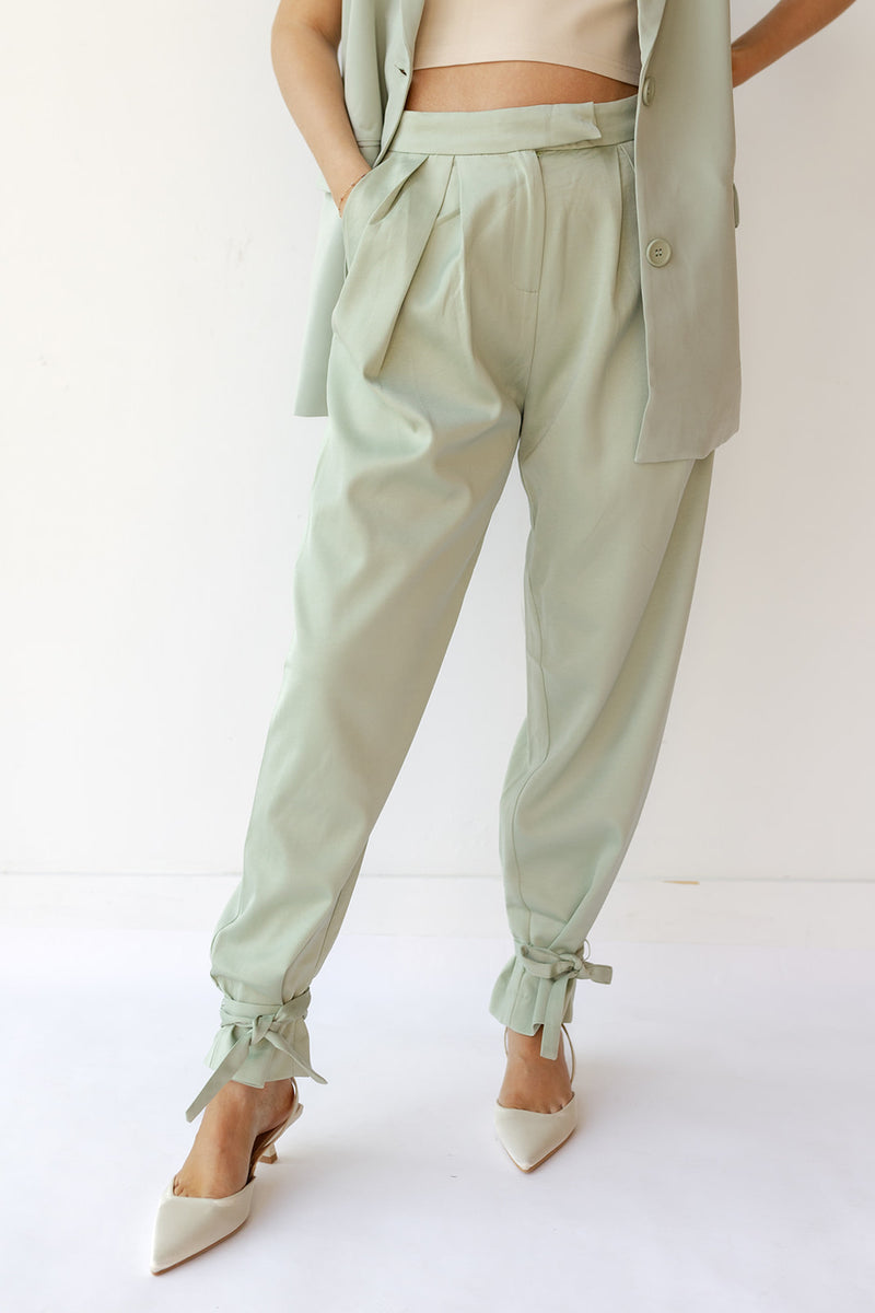 mode, strong ties ankle pant