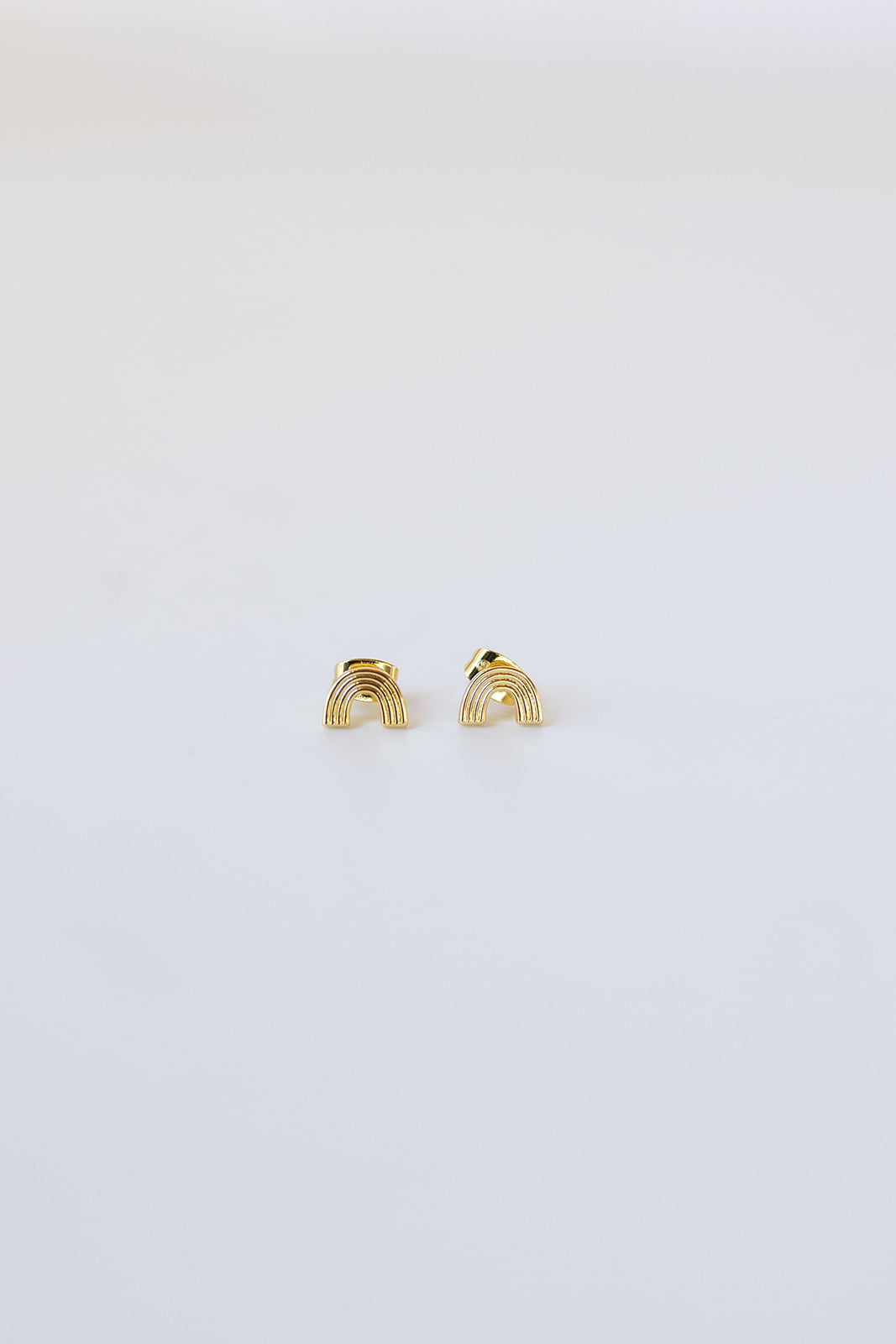 mode, retro rainbow studs
