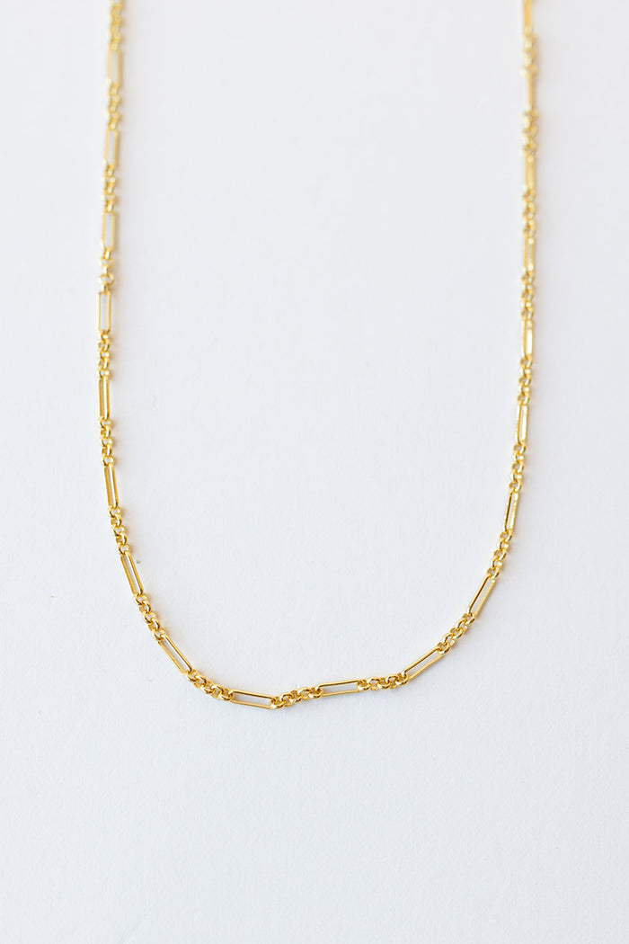 mode, reed necklace
