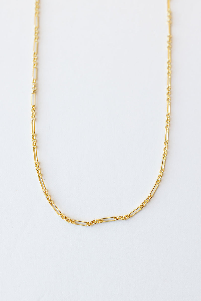 mode, reed necklace