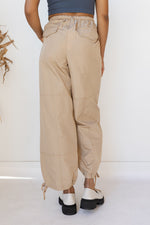 mode, nylon cargo pants
