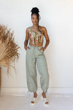 mode, nylon cargo pants
