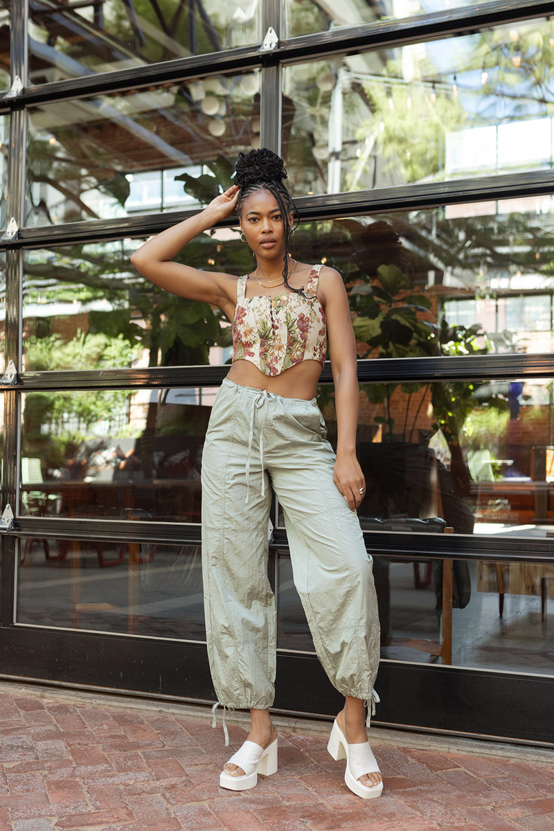 mode, nylon cargo pants