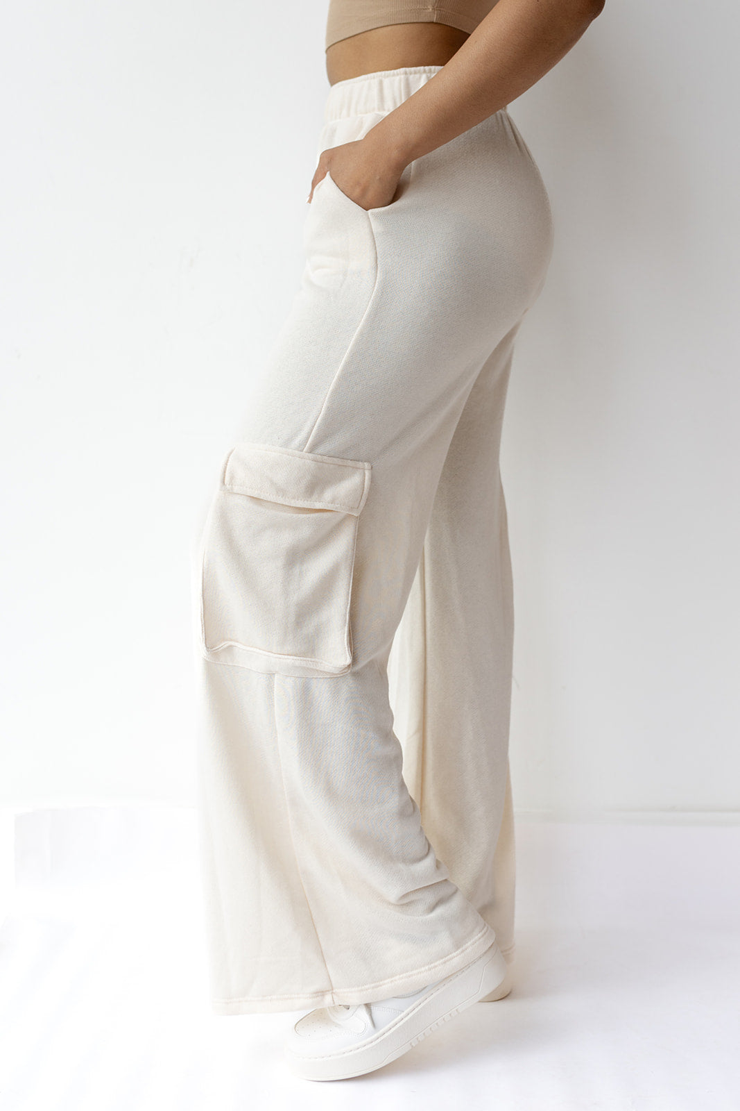 mode, zori cargo pants