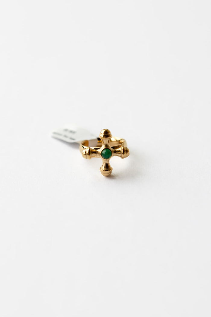 mode, cathy ring, emerald