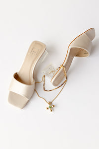 mode, fergie heel
