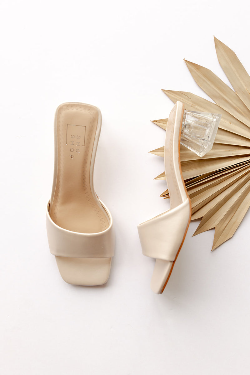 mode, fergie heel