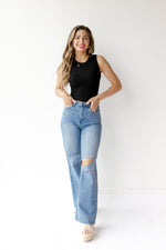 mode, round neck sleeveless bodysuit