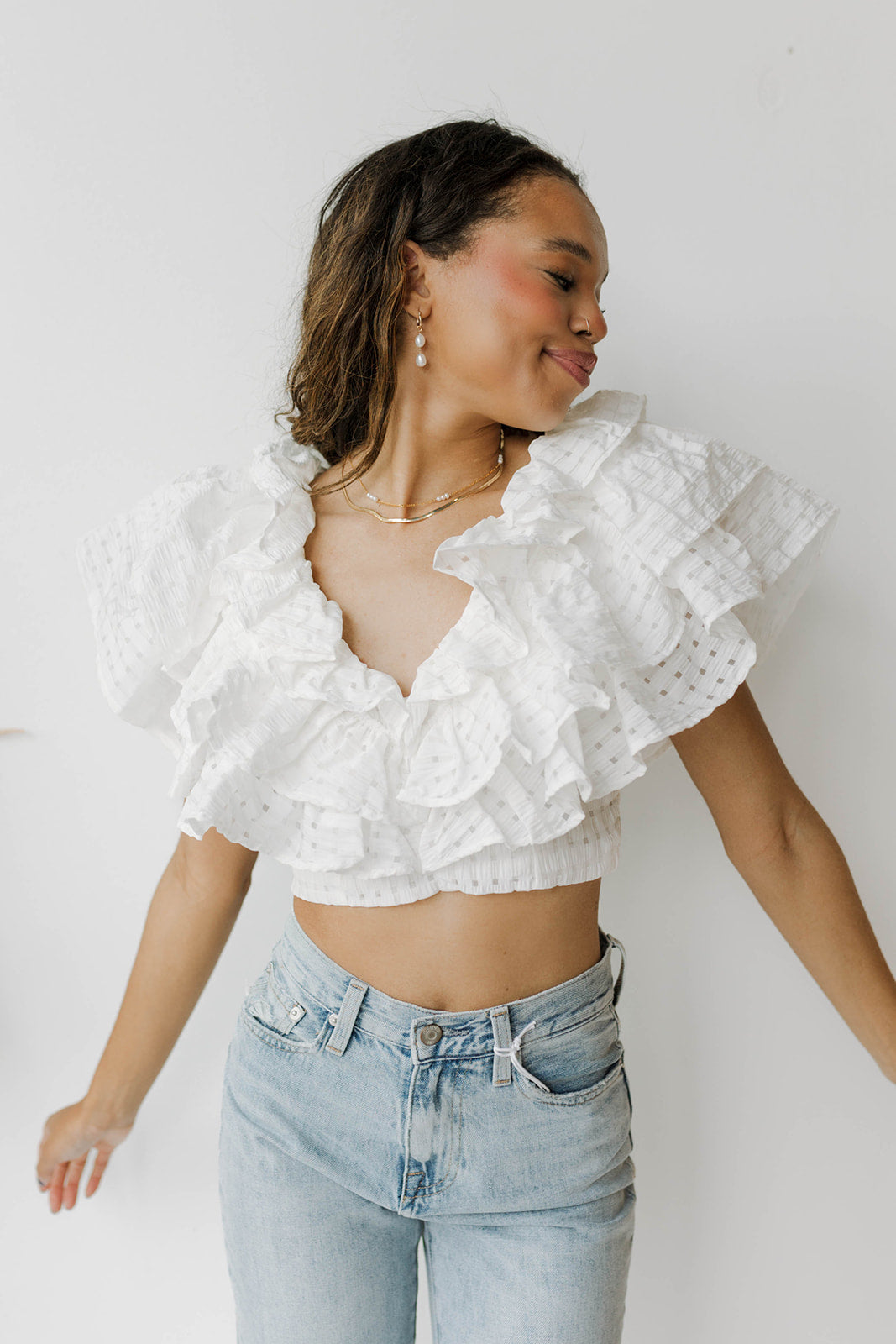 mode, isabela ruffle top