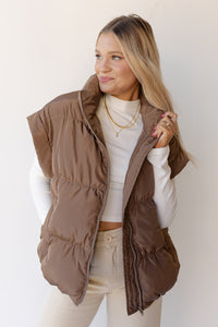 mode, oversized puffer vest