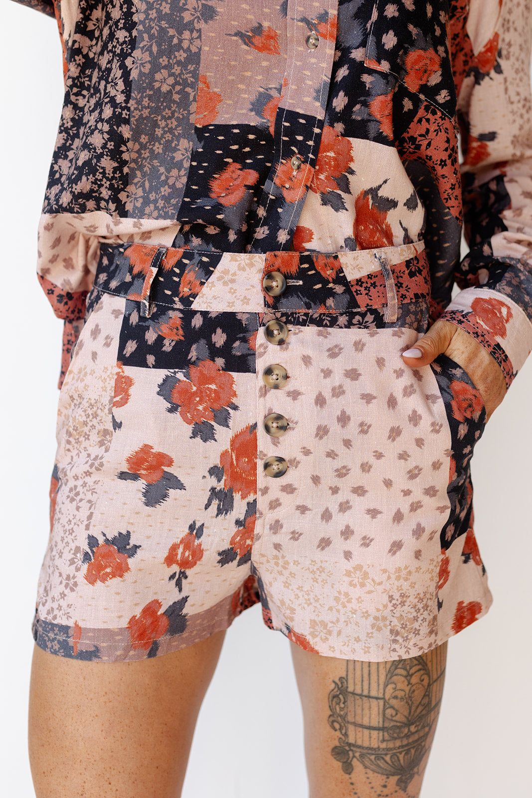 mode, breakaway woven short