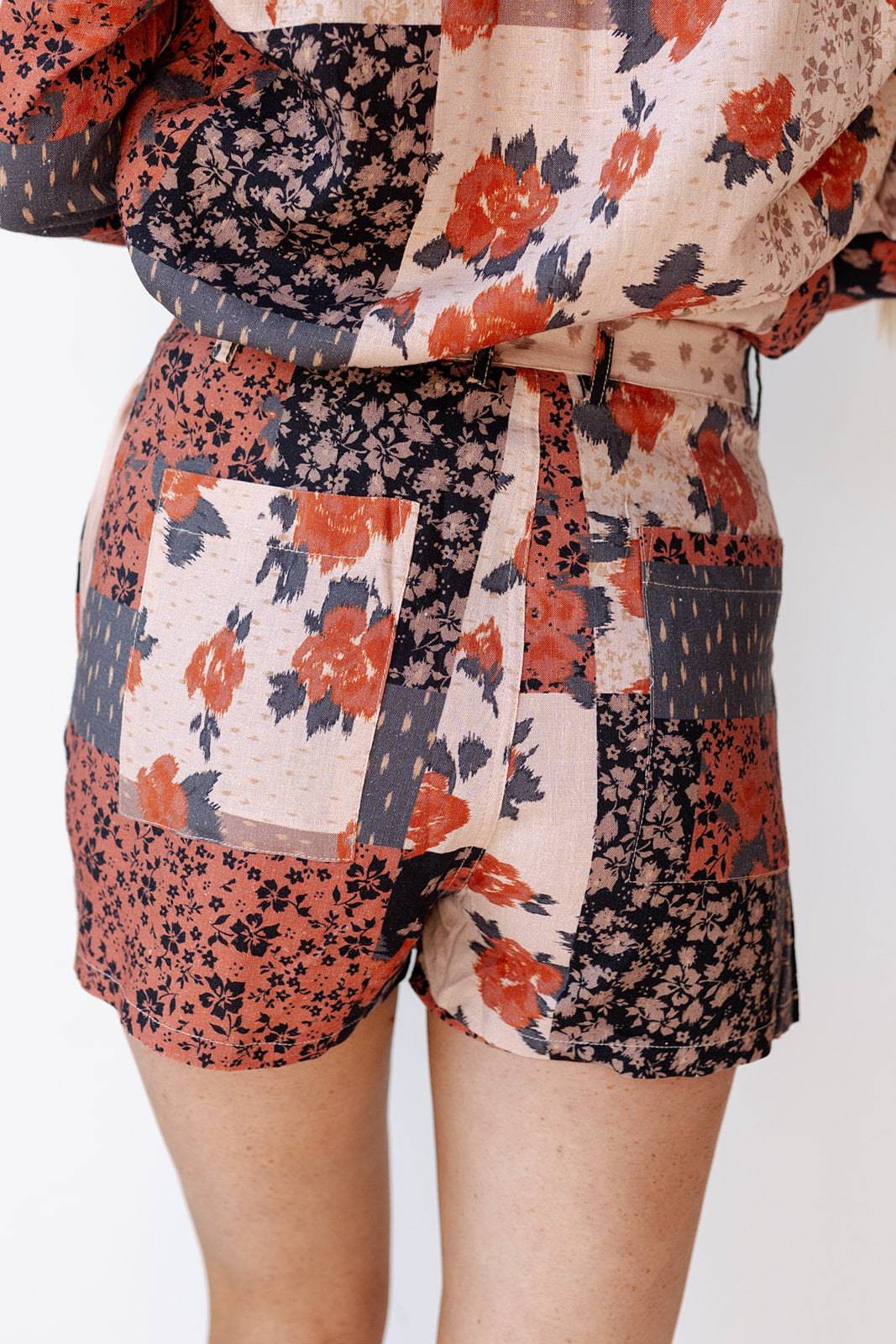 mode, breakaway woven short