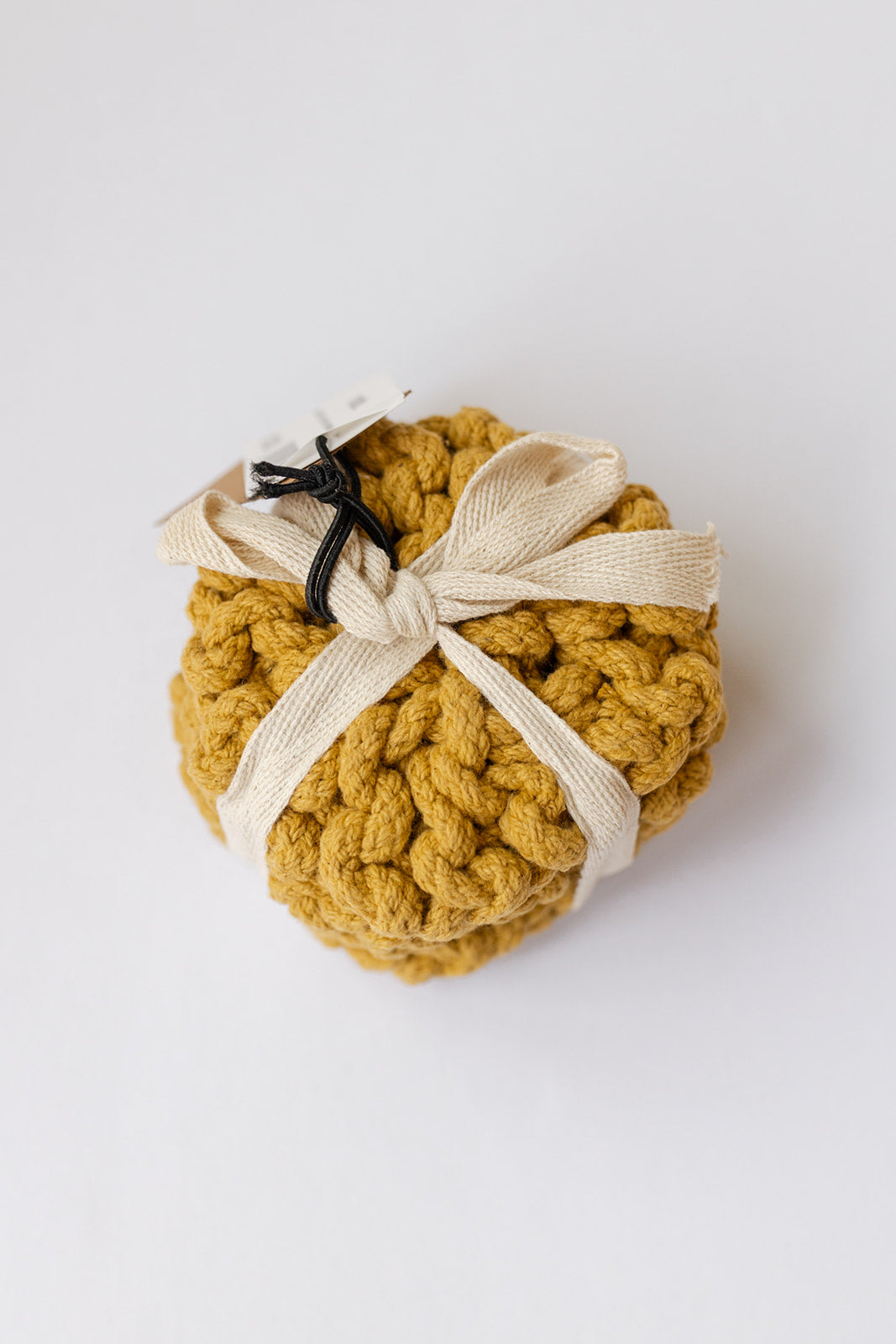 mode, round cotton crochet coasters