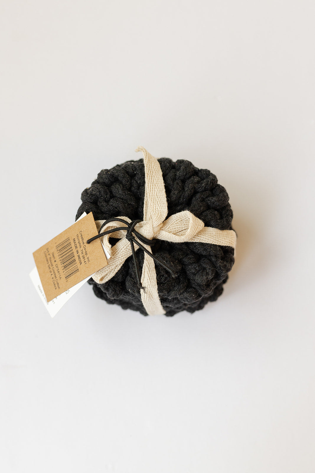 mode, round cotton crochet coasters