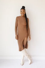 mode, scarlet midi turtleneck dress