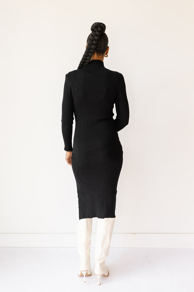mode, scarlet midi turtleneck dress